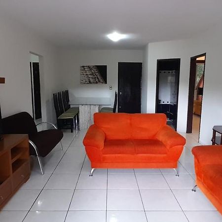 Apartamento espaçoso com estacionamento incluído Foz do Iguaçu Exterior foto